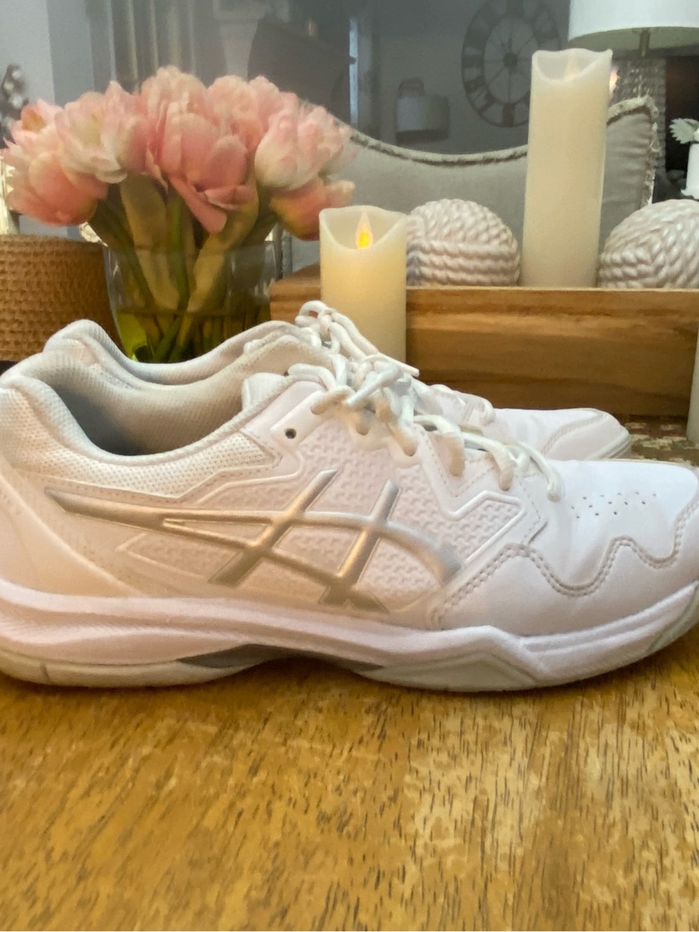 ASICS Gel-Dedicate 7 tennis or pickleball shoes…size 9.5